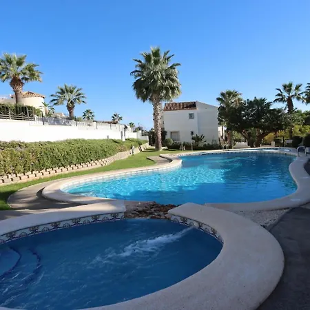 Ref 7082 Dolses アパート